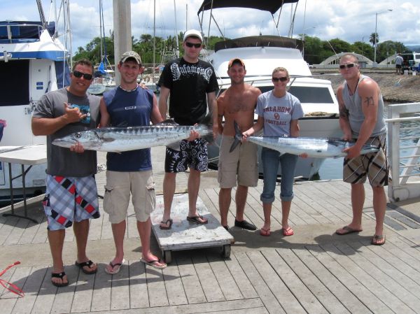 4-27-09
Kurt, Kevin, Zach, Chris Shaylen and Jason got a fat Barracuda and a big old Ono too!
