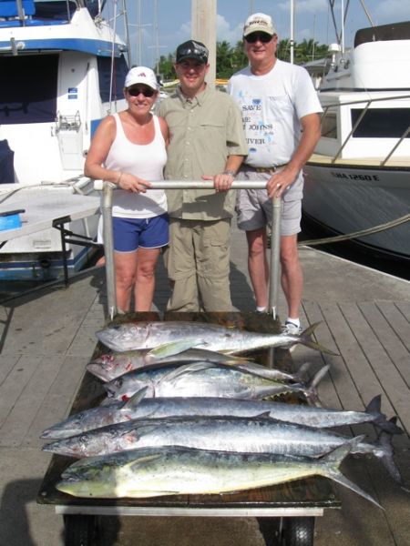 2-20-2011
Linda, Dennis and Ken were just a Marlin away from a CLEAN SWEEP... Next time!
