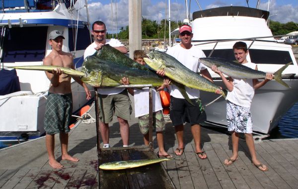 8-30-08
James, James II, Andrew, Mike and Frank got a big old Bull Mahi Mahi ( 46 #'s ), a few respectable cow Mahi Mahi and one fat Rainbow Runner. Very nice work guys.
