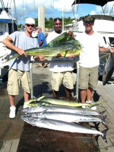 9-8-2010
Mike, Darrin and Eric with a cart load of nice ones!
