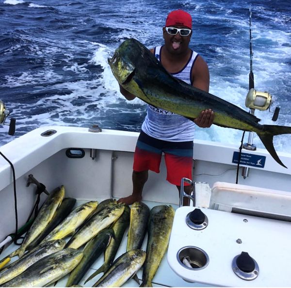 GS 11-4-2018
Keywords: CHUPU SPORT FISHING CHARTER HAWAII MAHI MAHI
